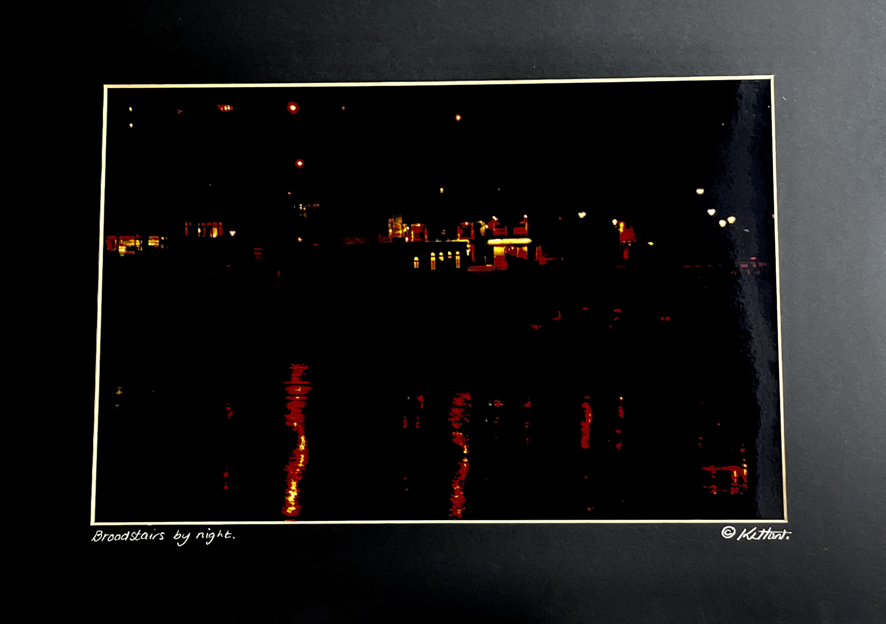 Broadstairs by night .